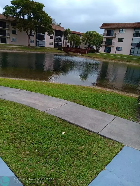 Tamarac, FL 33319,4965 E Sabal Palm Blvd  #405