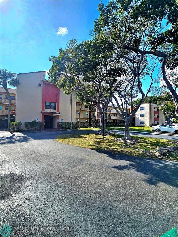 Miramar, FL 33025,3396 Foxcroft Rd  #304