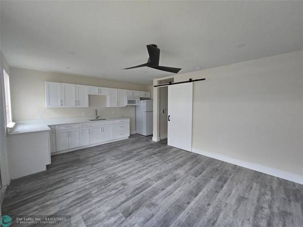 Lauderdale By The Sea, FL 33308,4533 Poinciana St  #2