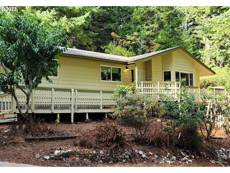 34446 CEDAR VALLEY RD, Gold Beach, OR 97444