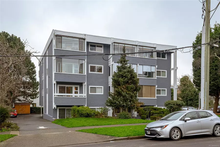 1537 Morrison St #403, Victoria, BC V8R 4K1