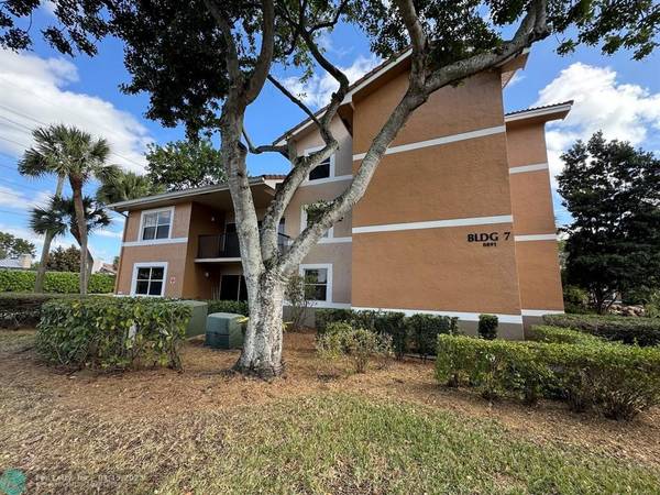 Coral Springs, FL 33067,8891 Wiles Rd  #108