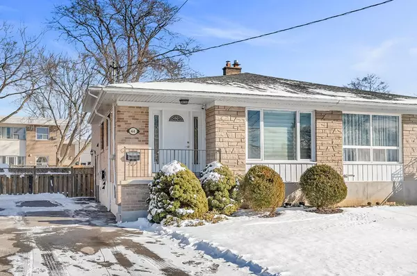 61 Gambello CRES, Toronto W05, ON M3J 1W2