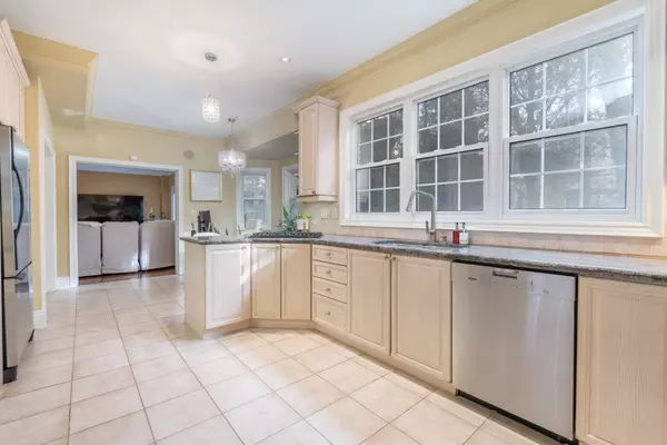 Mississauga, ON L5L 5Z1,3248 Barchester CT