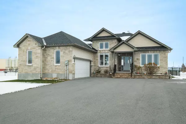 North Dundas, ON K0E 1W0,2968 Drew DR