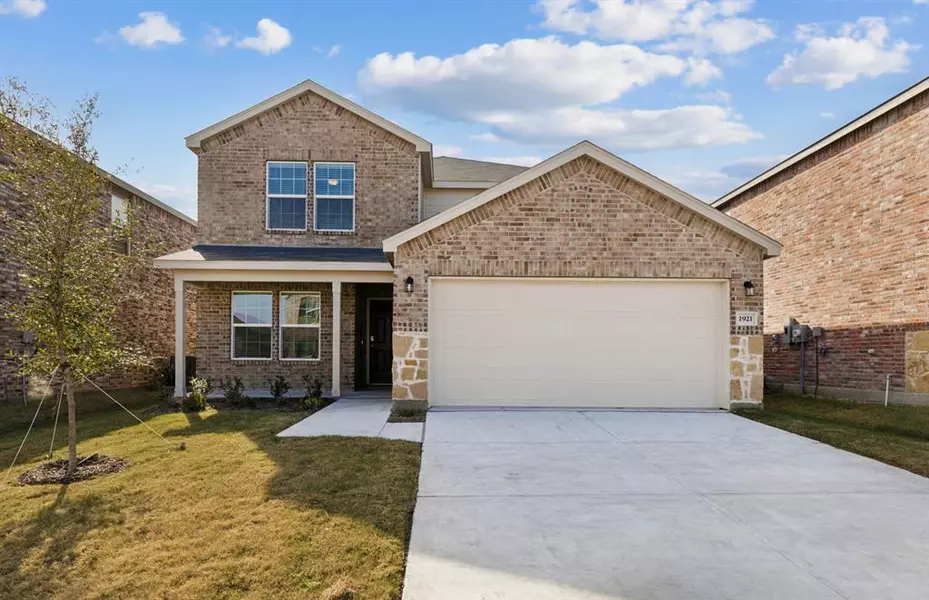 1921 Cherry Bark Lane, Forney, TX 75126