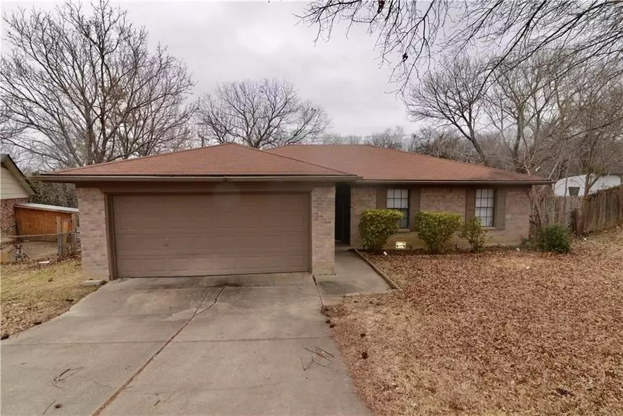 1306 Milford Street, Grand Prairie, TX 75051