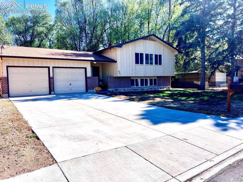 Colorado Springs, CO 80911,601 Quebec ST
