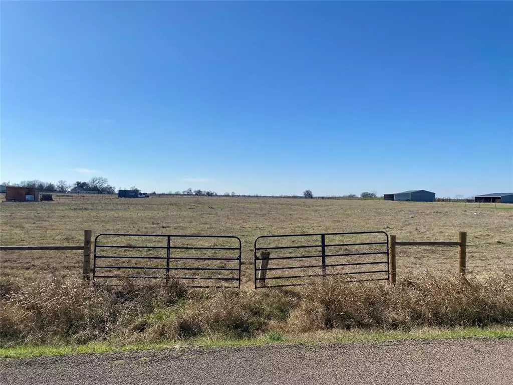 Elm Mott, TX 76640,5095 Janke Loop