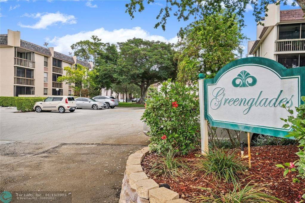 Coral Springs, FL 33065,8437 Forest Hills Dr  #301-G