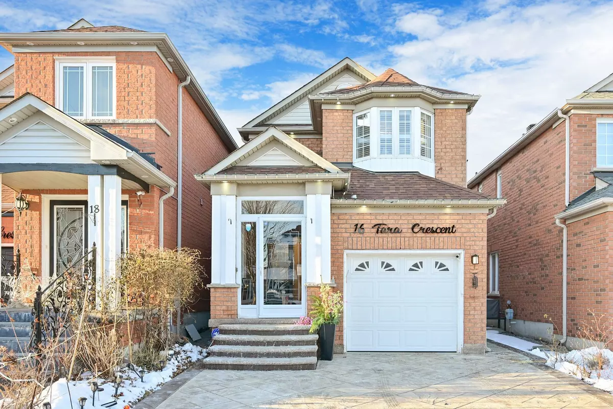 York, ON L3S 4S7,16 Tara CRES