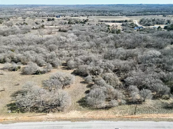 Nocona, TX 76255,286 Oak Shadow