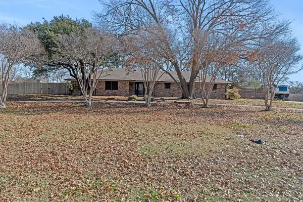 Oak Leaf, TX 75154,908 Little Creek Trail