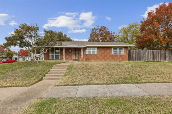 8282 Chapin Road, Fort Worth, TX 76116