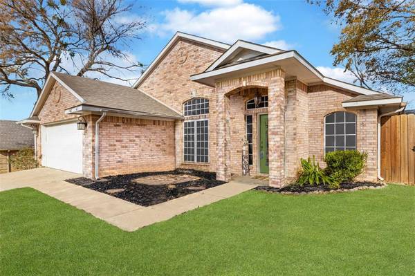 1942 Oxford Drive, Kaufman, TX 75142