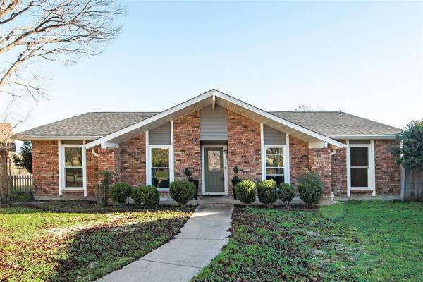 1954 Rambling Ridge Lane, Carrollton, TX 75007