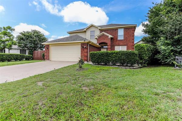 8005 Kathleen Court, Fort Worth, TX 76137