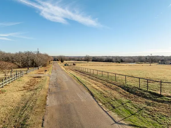 Grandview, TX 76050,5600 County Road 304