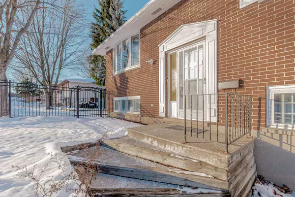 Waterloo, ON N2L 4P4,512 Glendene CRES