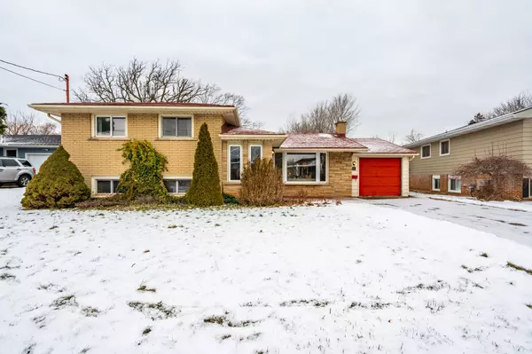 Niagara, ON L3M 2L5,90 Lakeside DR