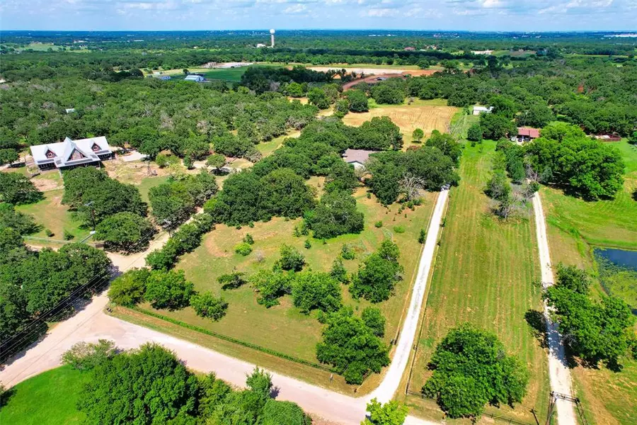 3411 Trails End Road, Burleson, TX 76028