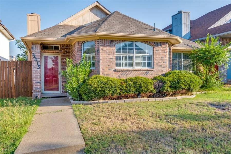 2415 Weatherby Drive, Mesquite, TX 75181