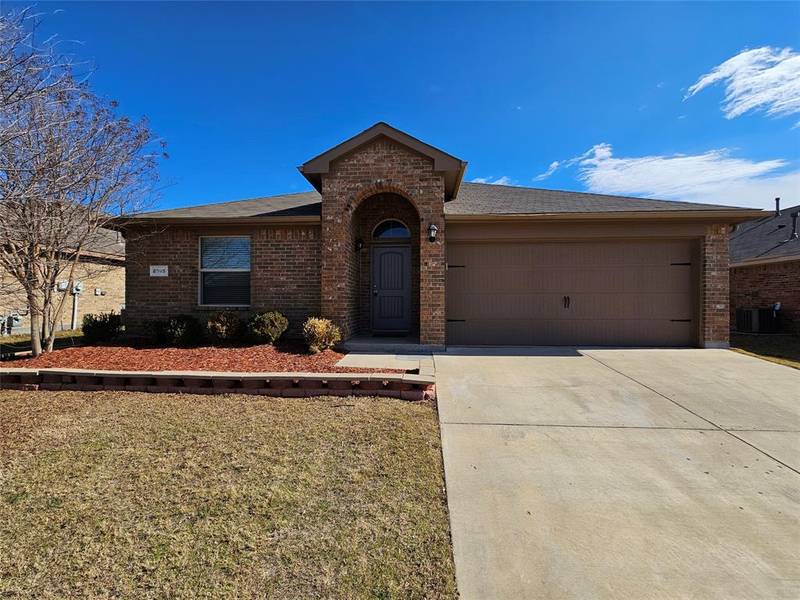 8005 Ballater Drive, Fort Worth, TX 76123