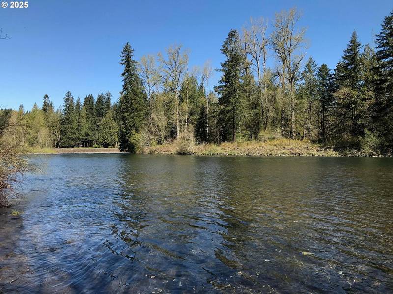 Melody Island #300, Eagle Creek, OR 97022