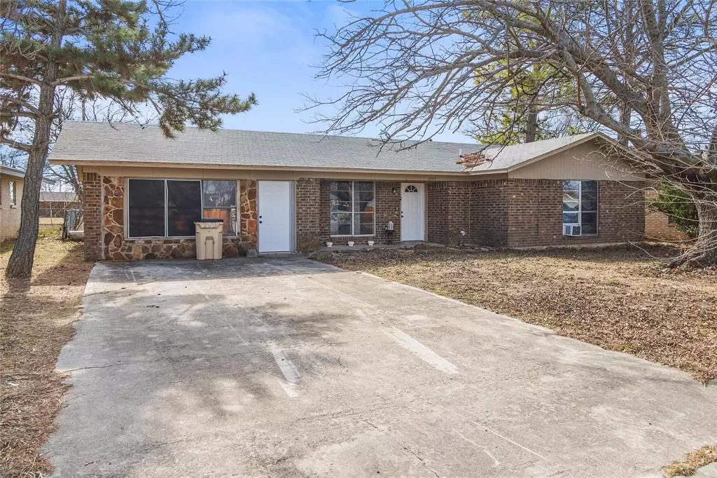 Bangs, TX 76823,1005 E Fitzgerald Street