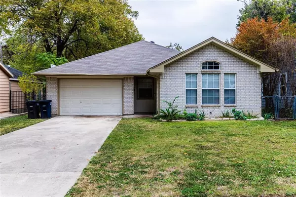 3417 Stanley Avenue, Fort Worth, TX 76110