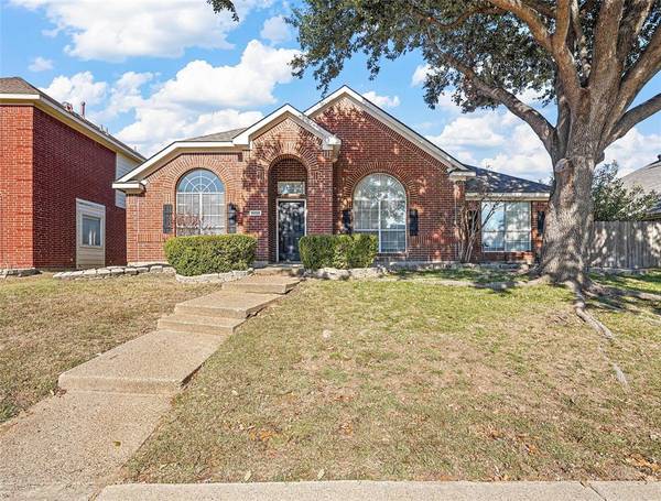 9209 Woodlake Drive, Rowlett, TX 75088