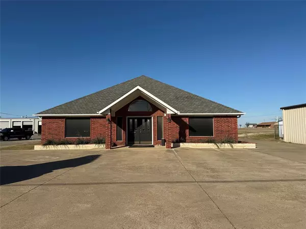 331 N Gun Barrel Lane, Gun Barrel City, TX 75156