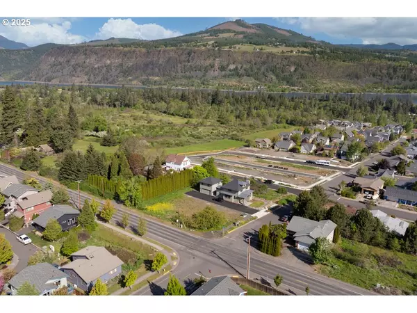 Hood River, OR 97031,30th ST