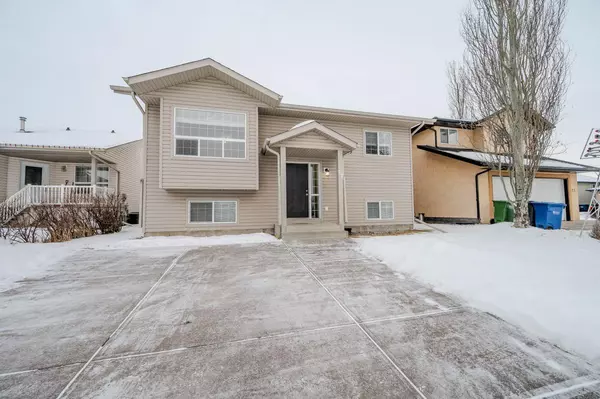 Red Deer, AB T4R 3N1,27 Isaacson CRES