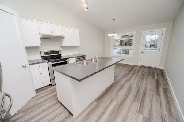 Red Deer, AB T4R 3N1,27 Isaacson CRES