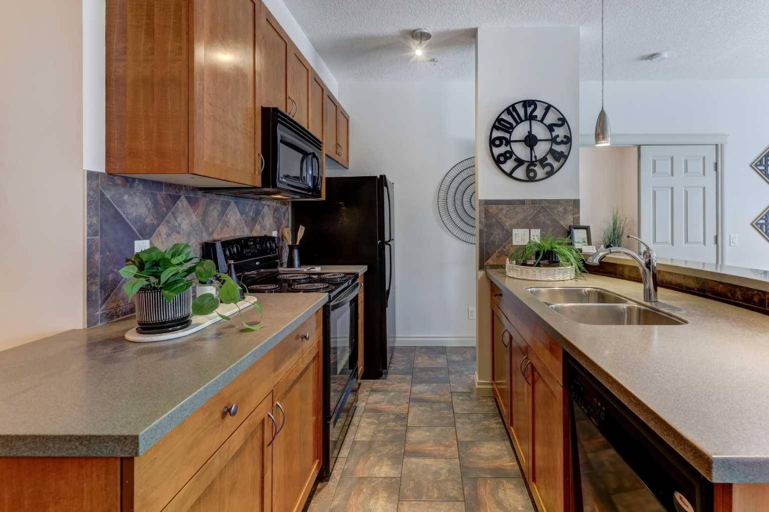 Calgary, AB T3C 2Z1,2 Hemlock CRES SW #205