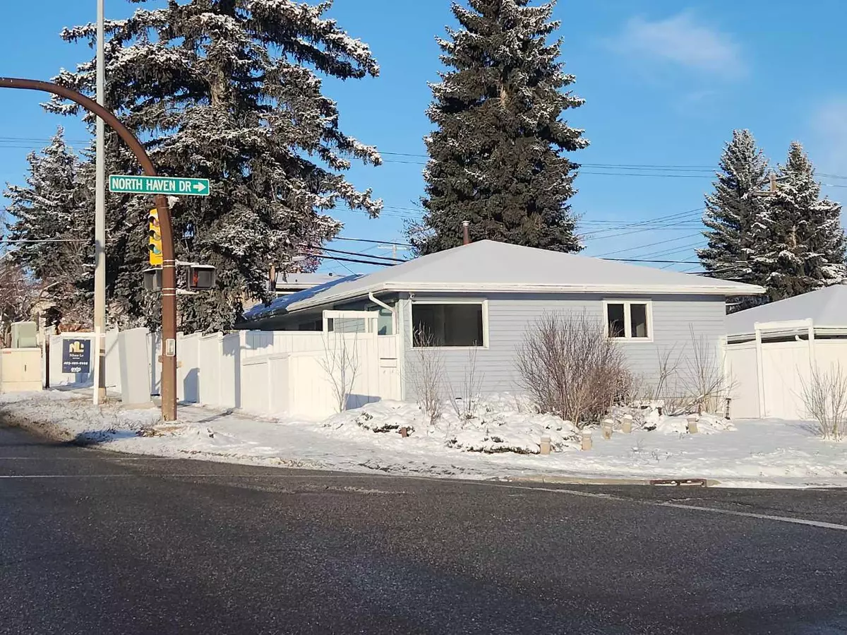 Calgary, AB T2K 1J6,4504 14 ST Northwest