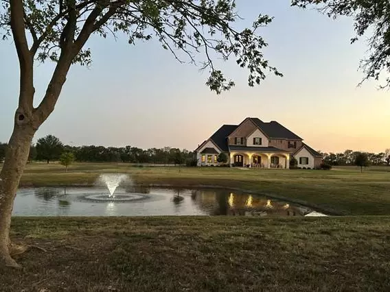 Gunter, TX 75058,180 Cypress Point Drive