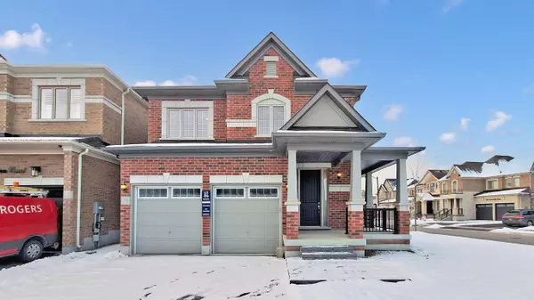 106 HELENA CT, Newmarket, ON L3X 0K2