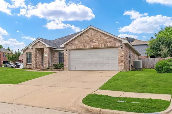 Arlington, TX 76002,7008 Montego Court