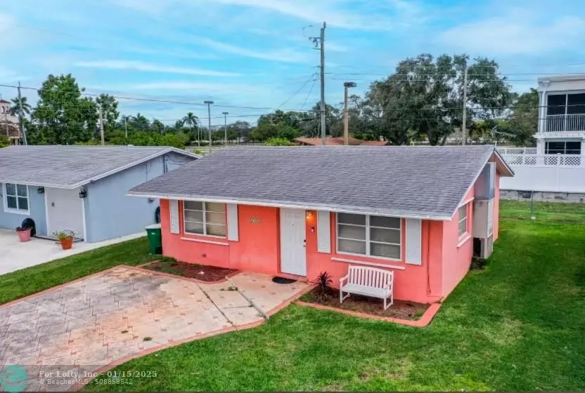 2716 NW 51st Pl, Tamarac, FL 33309