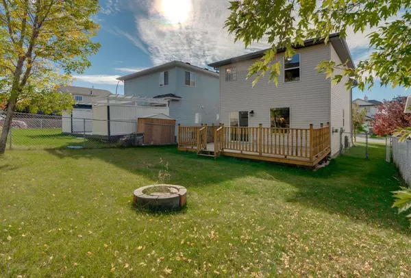 Calgary, AB T3L2G1,24 Tuscarora PL Northwest