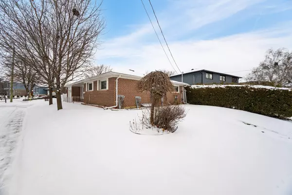 Halton Hills, ON L7G 1E4,2 Lewis ST