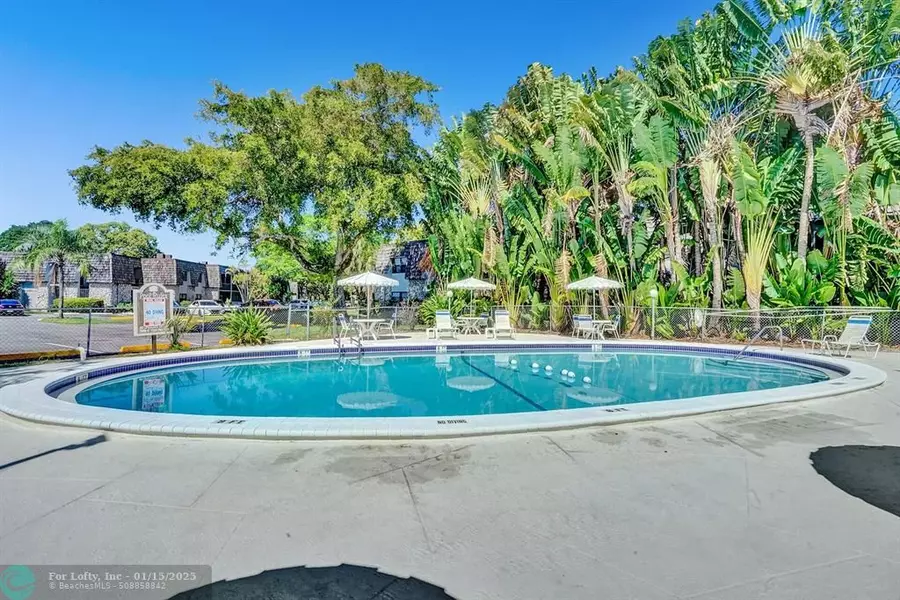 3119 OAKLAND SHORES DR  #C201, Oakland Park, FL 33309