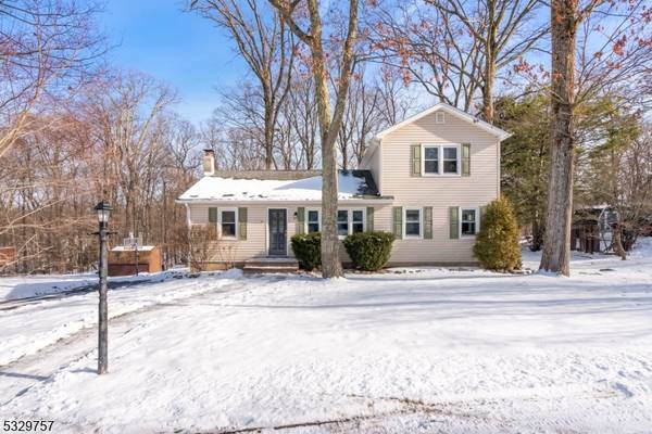 31 Hudson Dr, West Milford Twp., NJ 07480