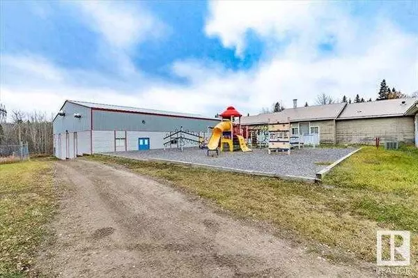 Warburg, AB T0C 2T0,51165 RR 30