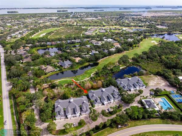 2340 SW Water Oak Ct  #211, Vero Beach, FL 32962