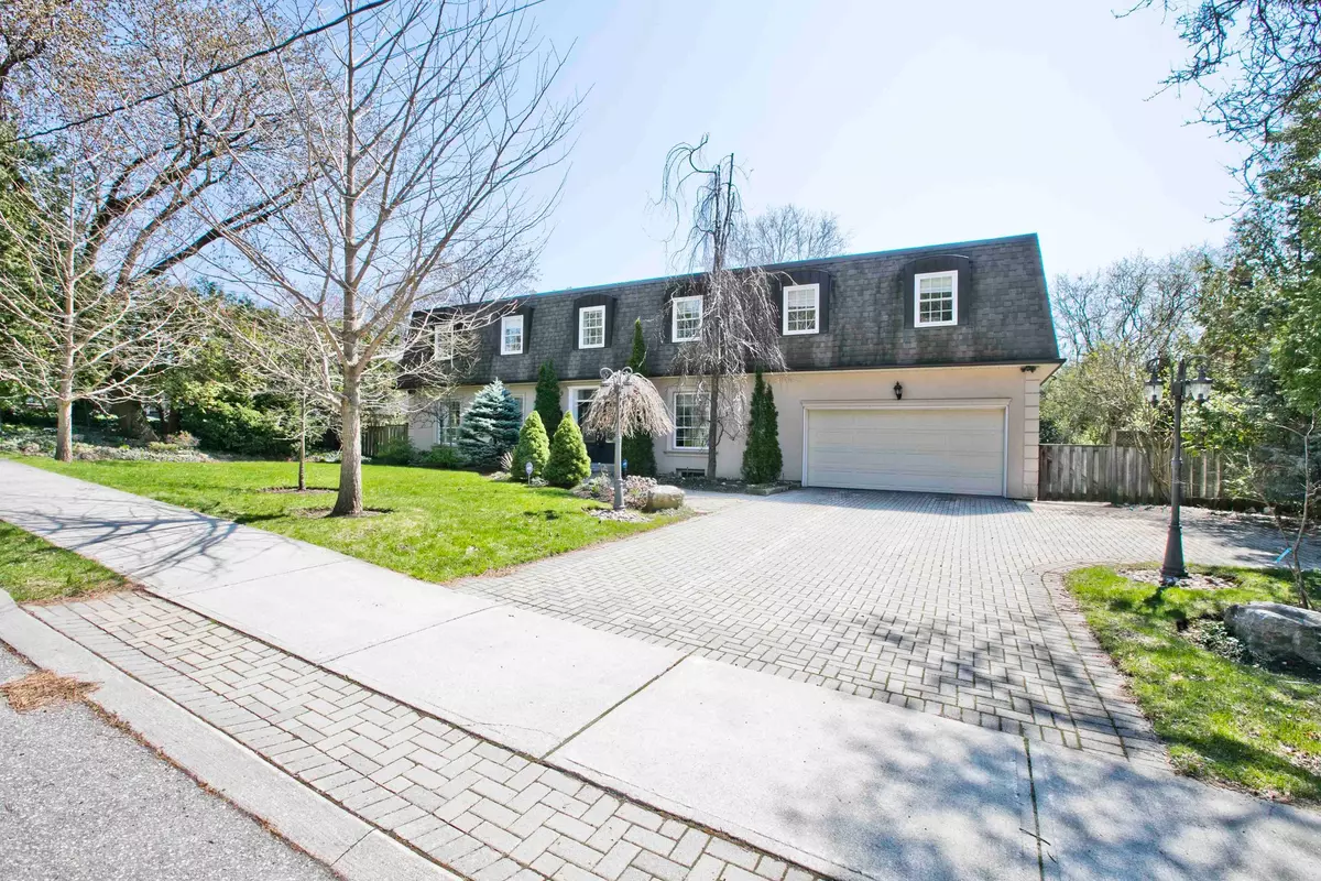 Toronto C12, ON M3C 2L4,9 Shady Oaks CRES