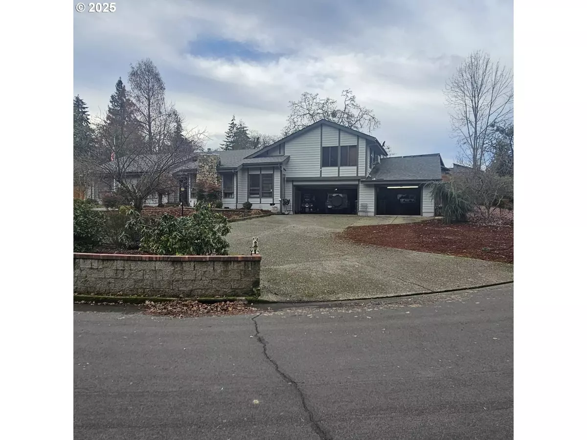 Winchester, OR 97495,489 THORA CIRCLE DR