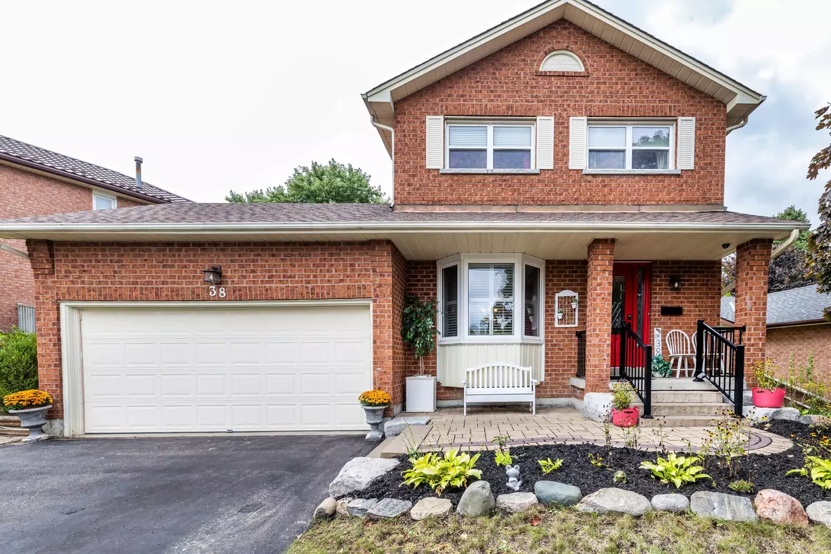 Whitby, ON L1N 6W8,38 Canadian Oaks DR